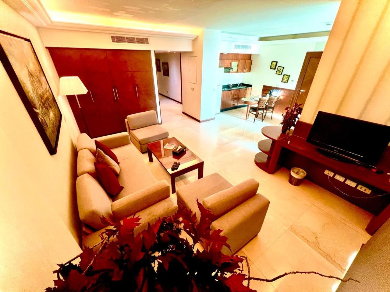King Suites Hotel Beirute Exterior foto
